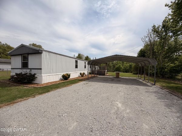 115 Brooks Lane, Jackson, TN 38305