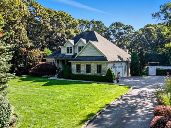 21 E Moriches Riverhead Road, East Moriches, NY 11940