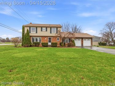 25982 Kilreigh Drive, Farmington Hills, MI 48336