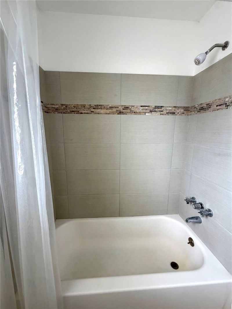 2800 E 113th Avenue , Unit B4, Tampa, FL 33612 Photo