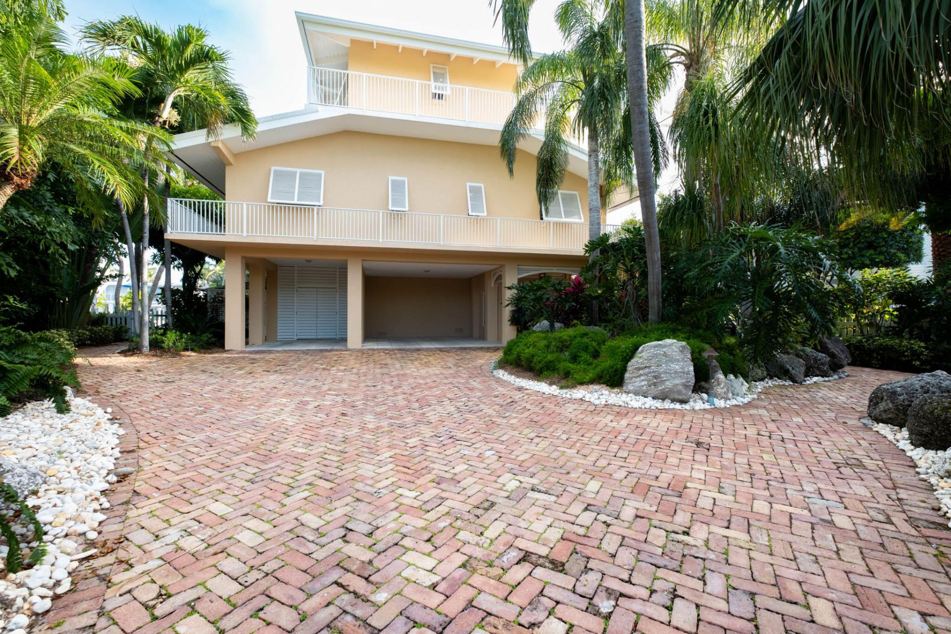 131 Bayview Isle Drive, Islamorada, FL 33036 Photo