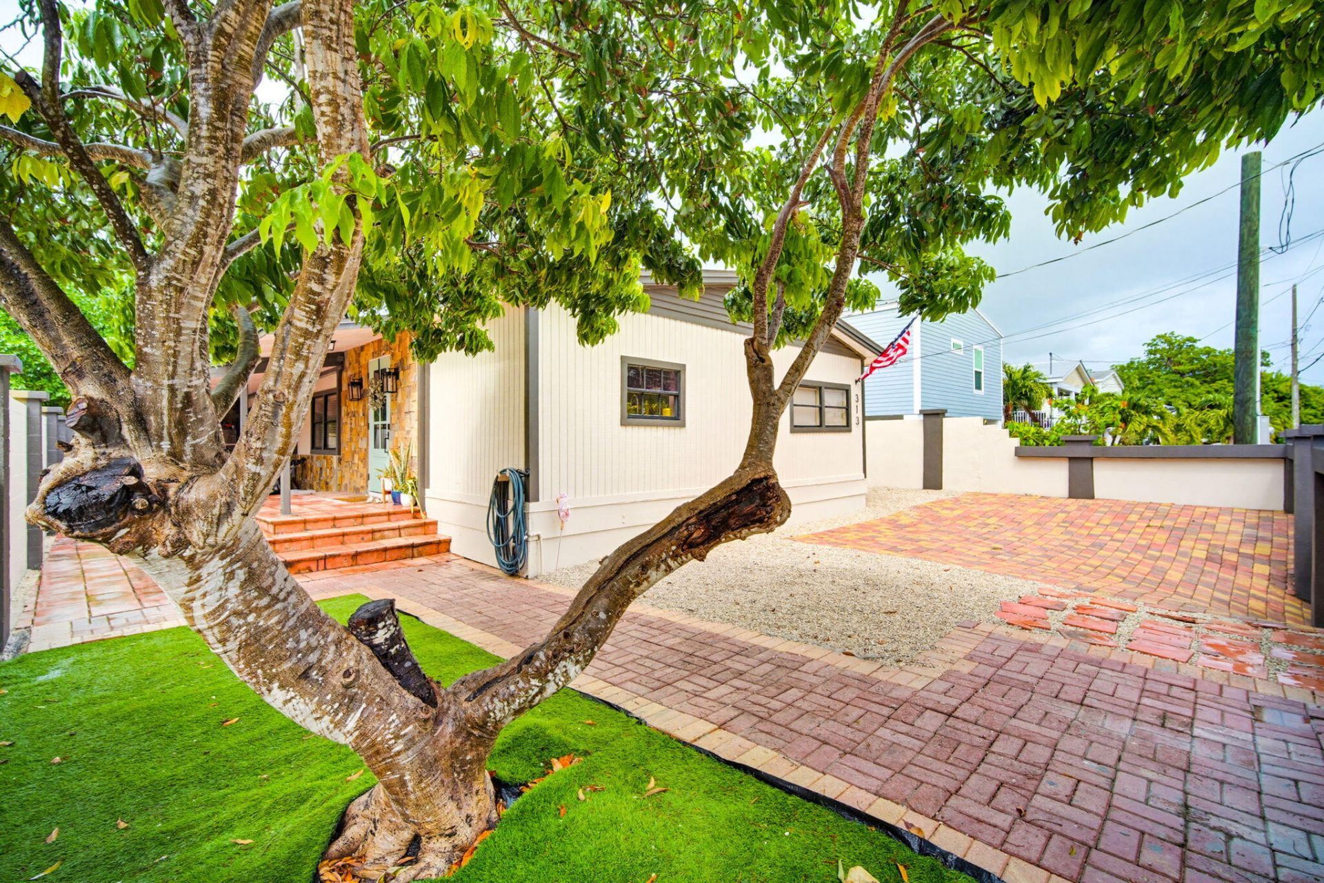 313 Avenue D, Big Coppitt, FL 33040 Photo