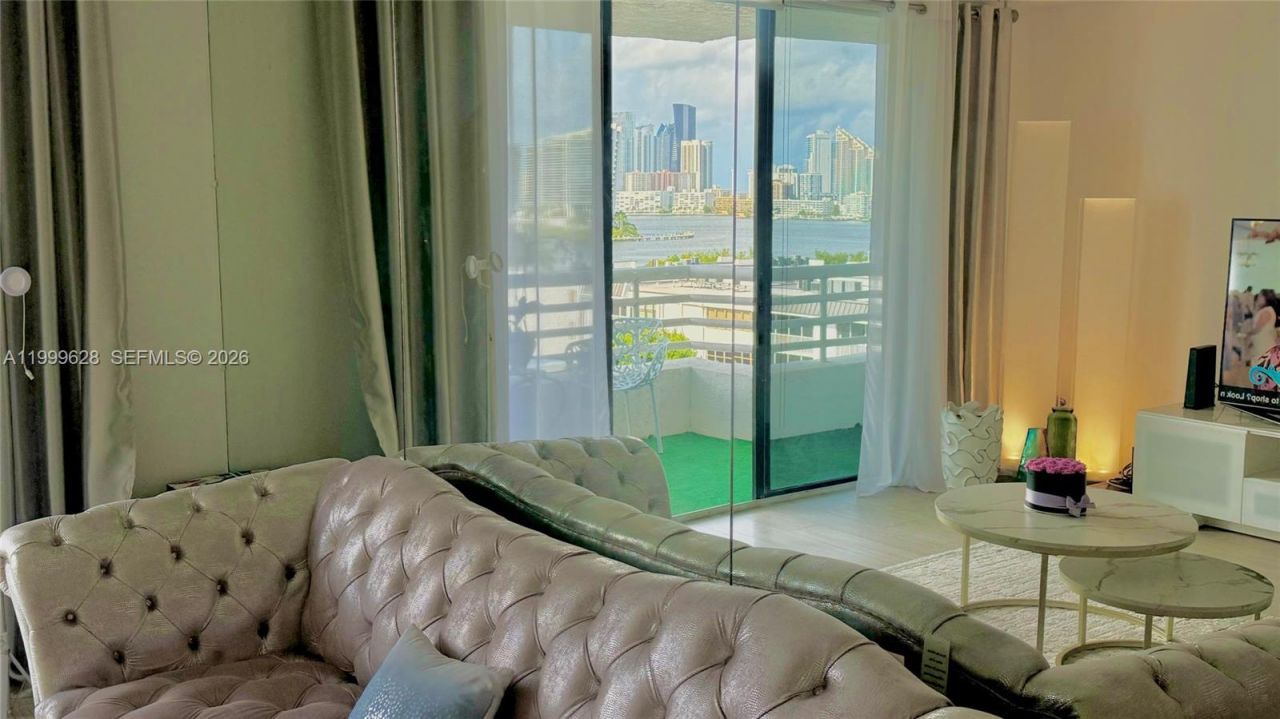 3300 NE 192nd St, Unit 814, Aventura, FL 33180 Photo