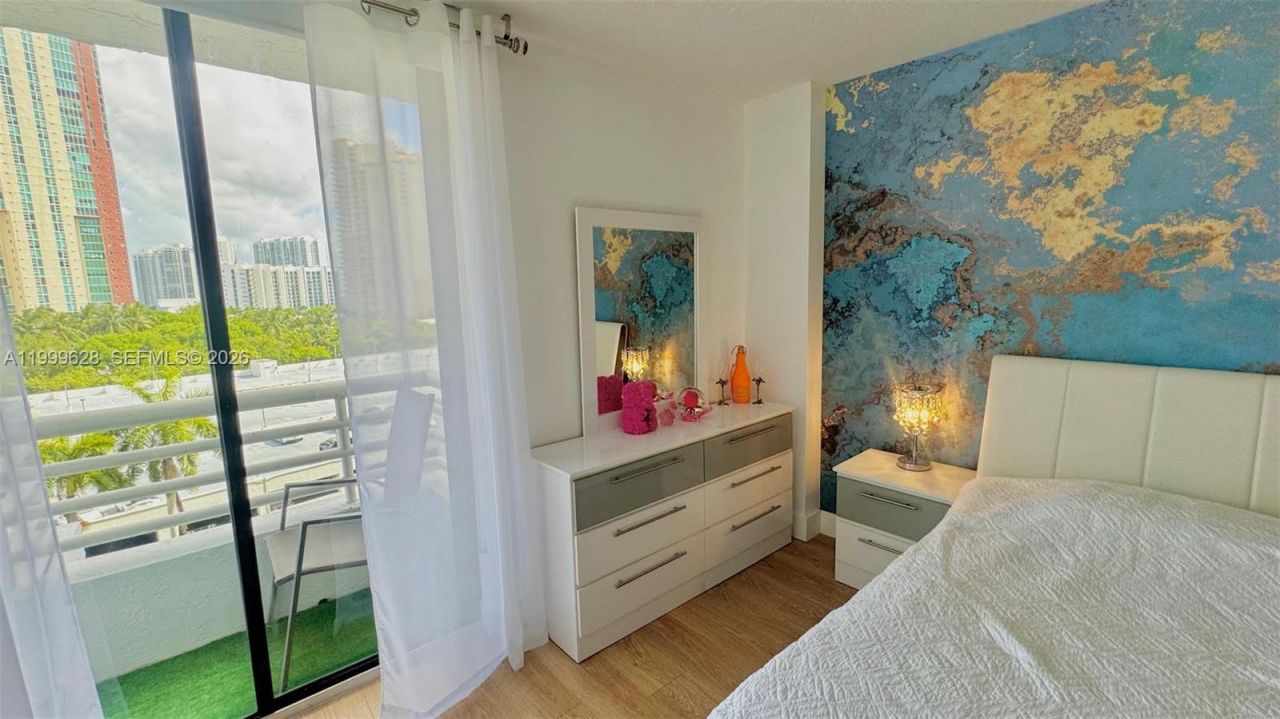 3300 NE 192nd St, Unit 814, Aventura, FL 33180 Photo