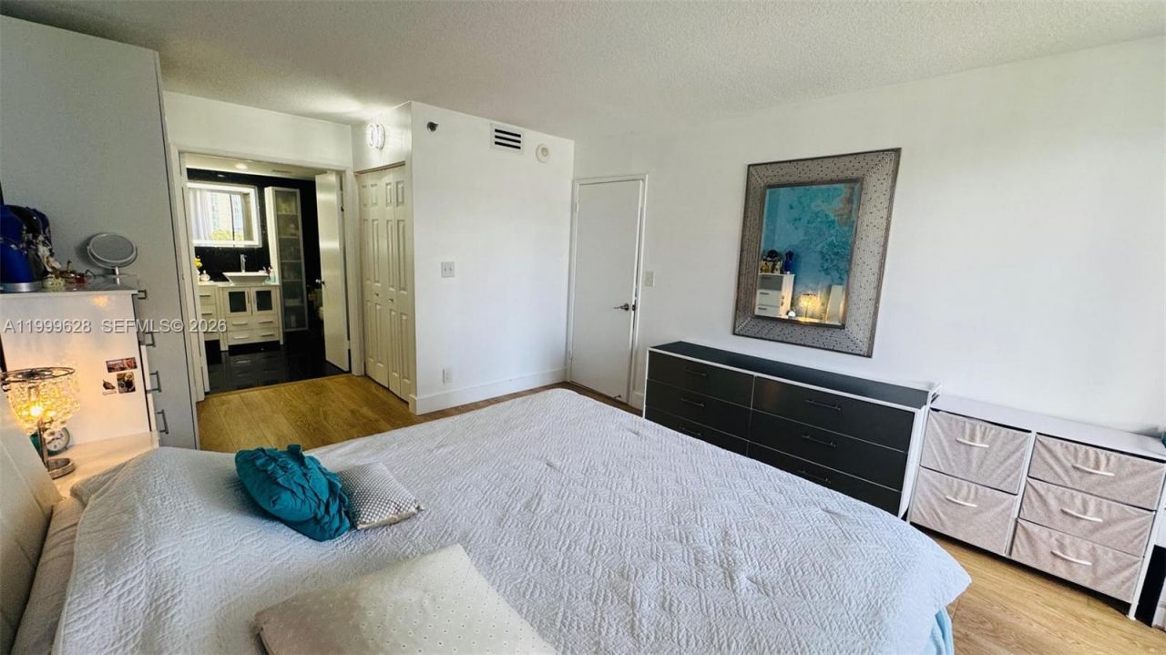 3300 NE 192nd St, Unit 814, Aventura, FL 33180 Photo