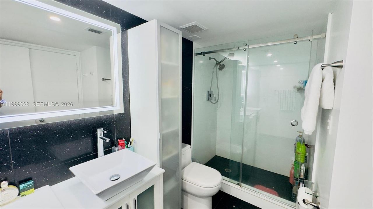 3300 NE 192nd St, Unit 814, Aventura, FL 33180 Photo