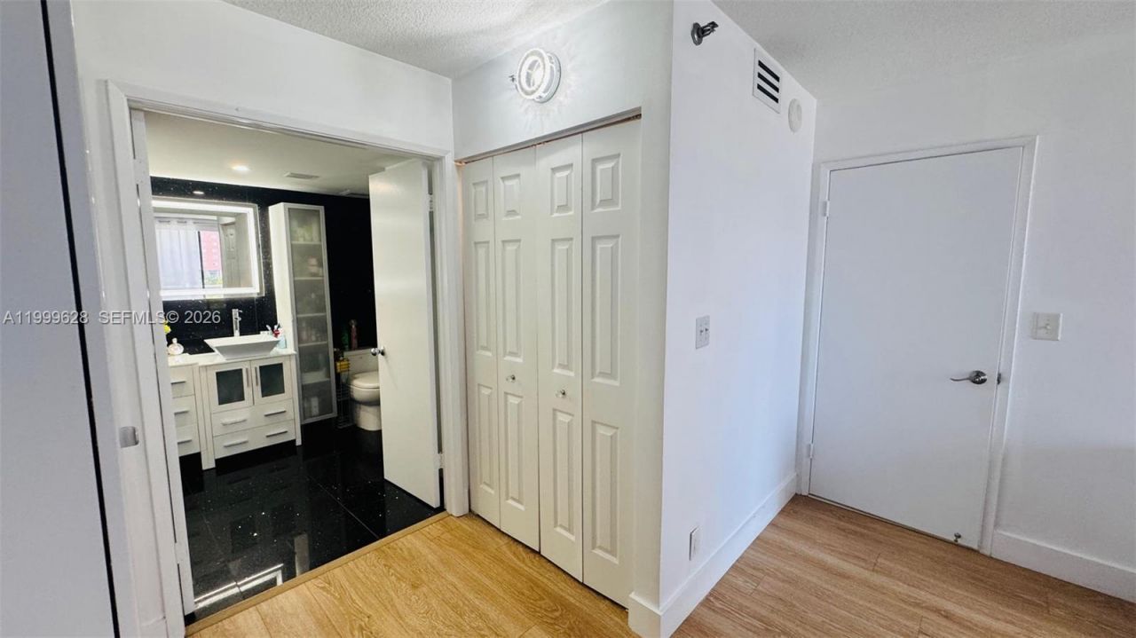 3300 NE 192nd St, Unit 814, Aventura, FL 33180 Photo