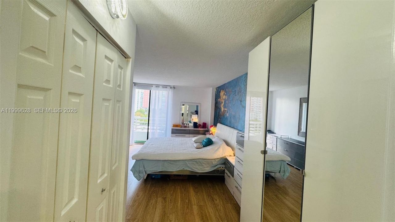 3300 NE 192nd St, Unit 814, Aventura, FL 33180 Photo