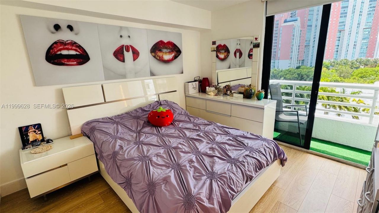 3300 NE 192nd St, Unit 814, Aventura, FL 33180 Photo