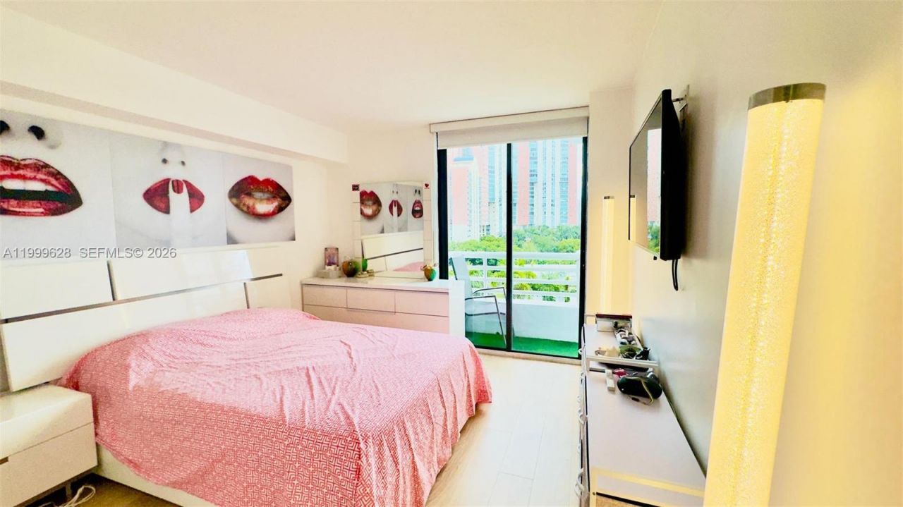 3300 NE 192nd St, Unit 814, Aventura, FL 33180 Photo