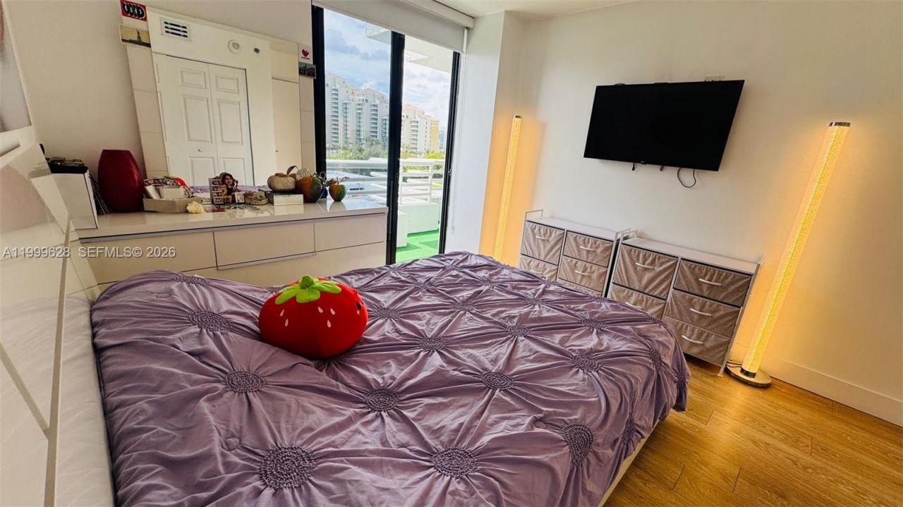 3300 NE 192nd St, Unit 814, Aventura, FL 33180 Photo