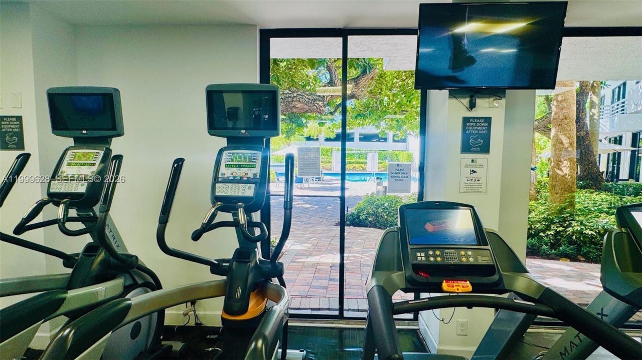 3300 NE 192nd St, Unit 814, Aventura, FL 33180 Photo