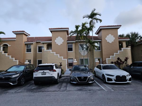 7900 NW 6th Street, Unit 205, Pembroke Pines, FL 33024