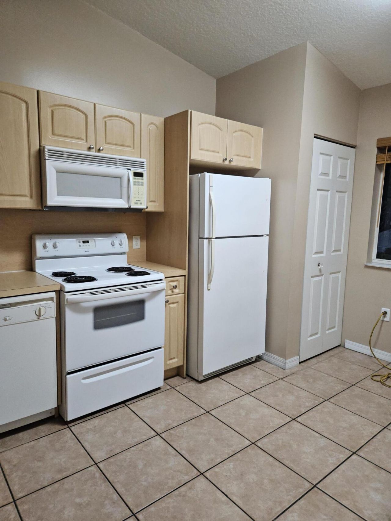 7900 NW 6th Street, Unit 205, Pembroke Pines, FL 33024 Photo