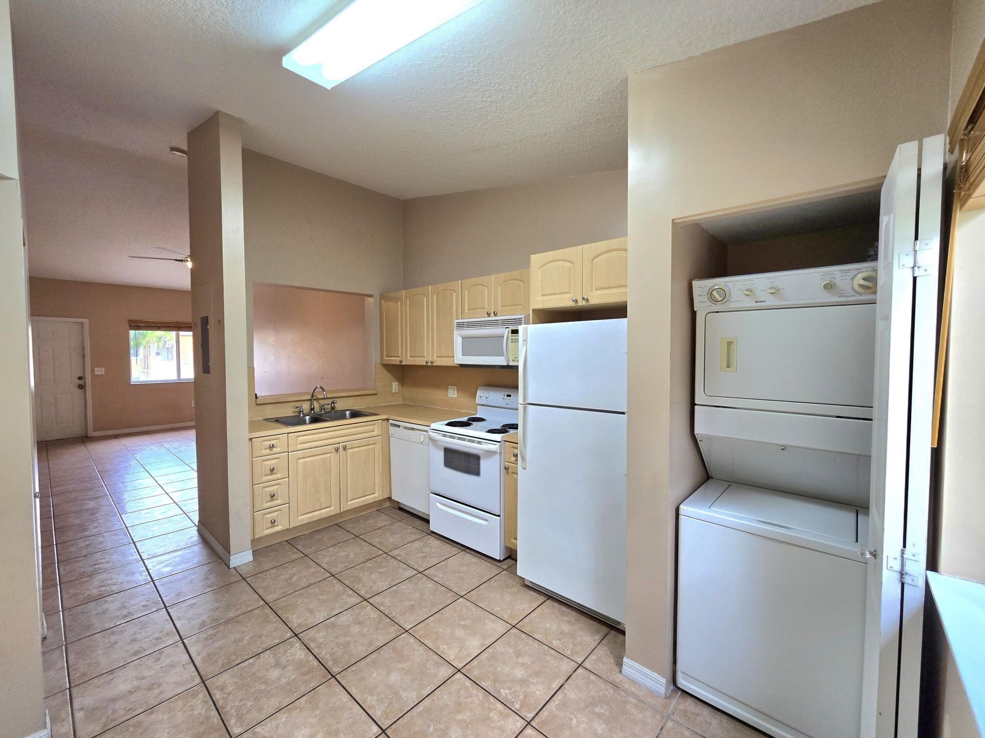 7900 NW 6th Street, Unit 205, Pembroke Pines, FL 33024 Photo