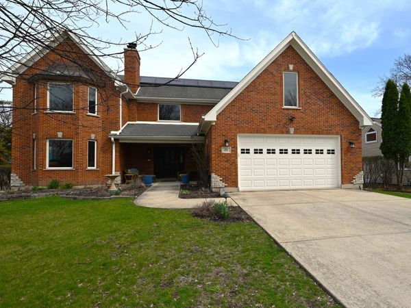 175 LAGOON Drive , Northfield, IL 60093