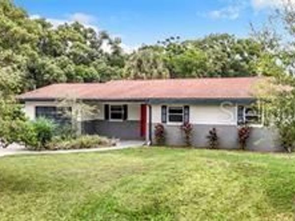 8923 N ARRAWANA AVENUE , TAMPA, FL 33614