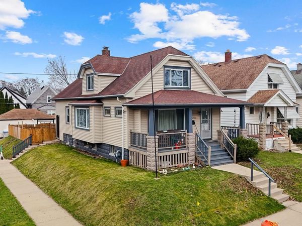 2402 S 20th STREET, Milwaukee, WI 53215
