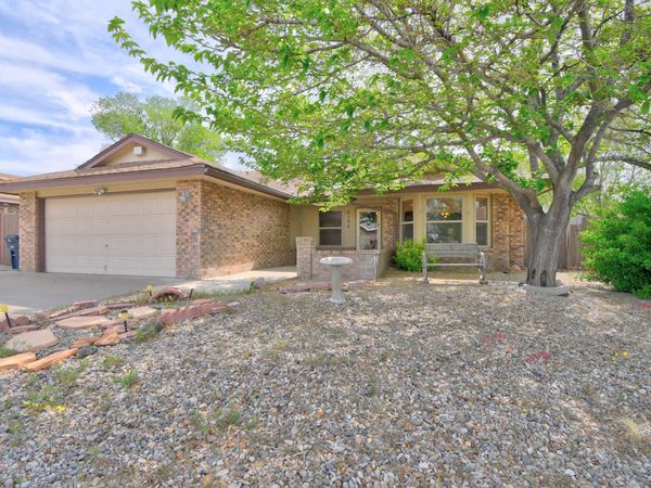 6104 Thicket Street NW, Albuquerque, NM 87120