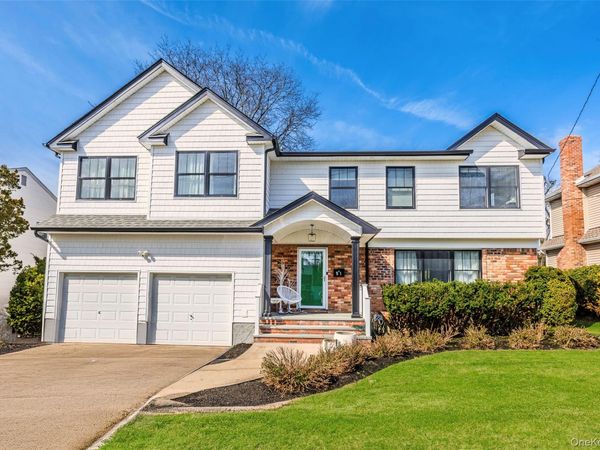 51 Convent Road, Syosset, NY 11791