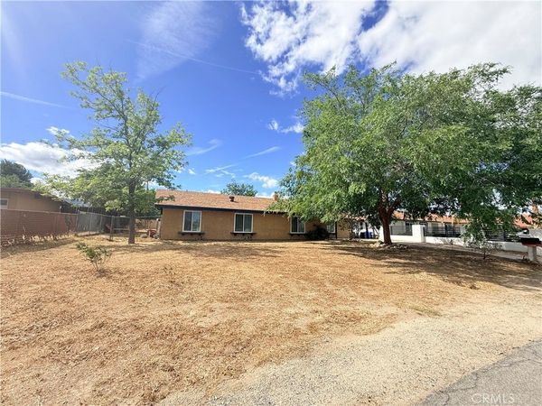 8728 Rowley, Littlerock, CA 93543