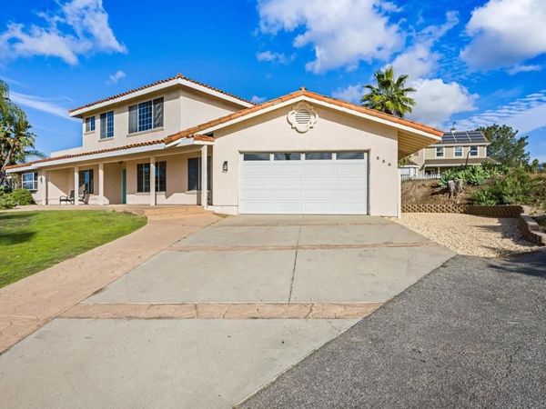 330 Skyline, Vista, CA 92084