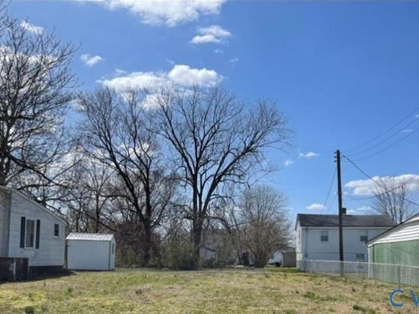 214 S 16th Avenue , Hopewell, VA 23860