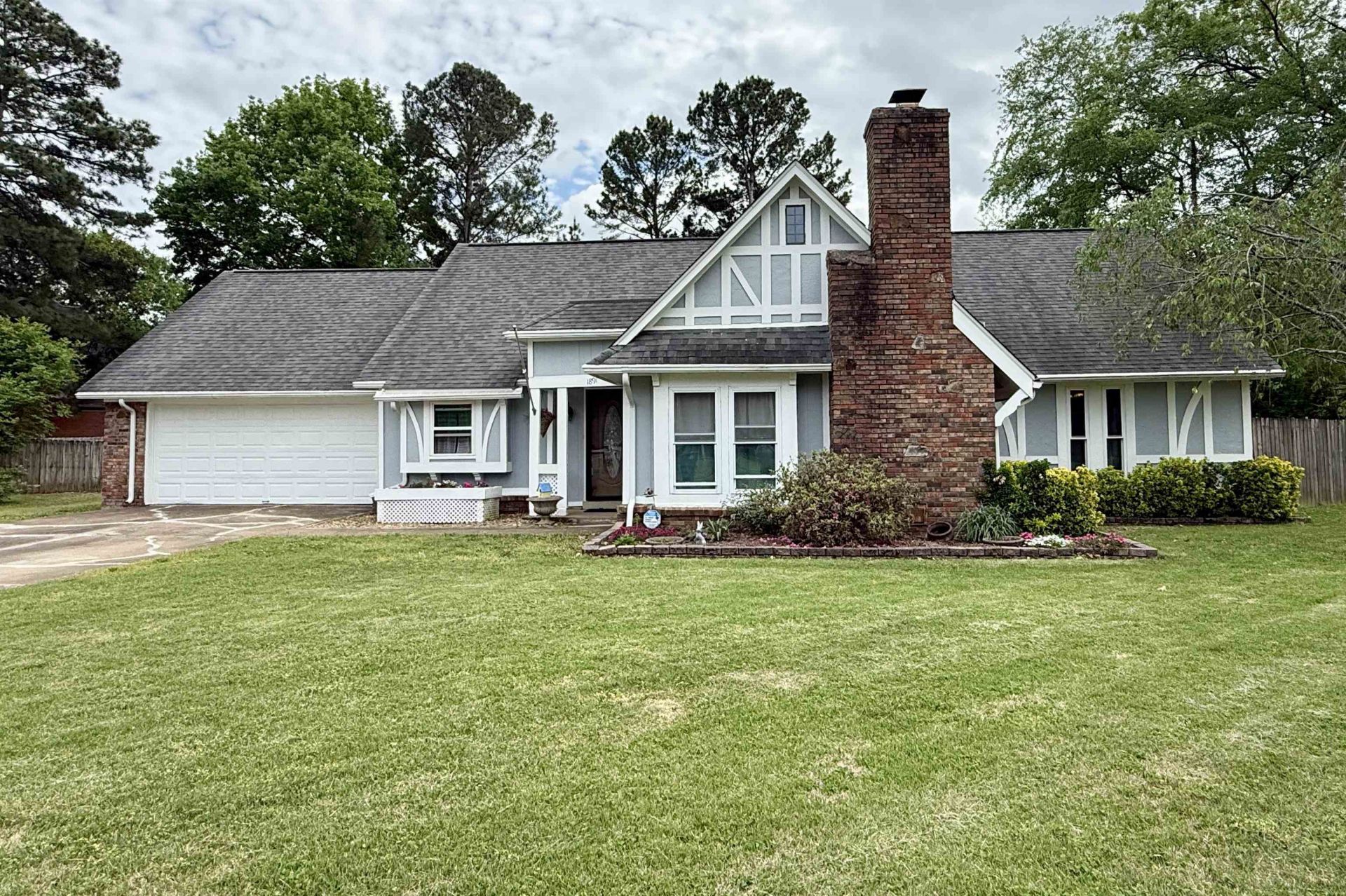 1891 River Glen Cv, Germantown, TN 38139 Main Photo
