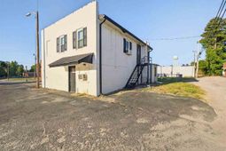 108,110,112 Seaboard Ave photo 4