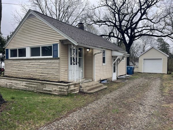 3817 S Rose Street, Kalamazoo, MI 49001