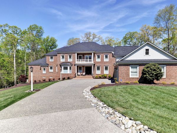 239 Woburn , Williamsburg, VA 23188