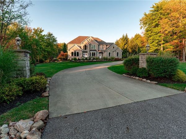 4471 Forest Brooke Court N, Richfield, OH 44286