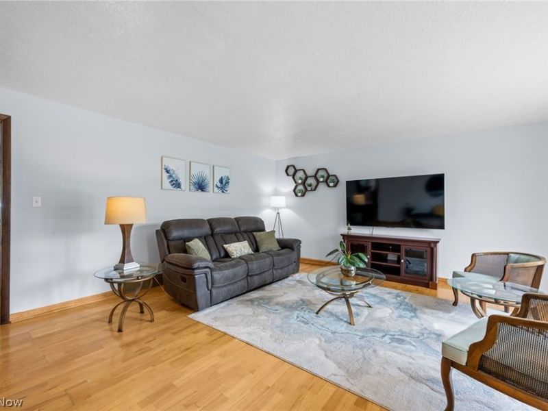 20768 White Bark Drive , Strongsville, OH 44149 Photo 5