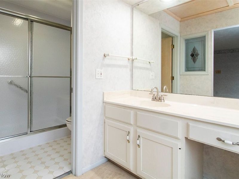 296 Windward Drive , Elyria, OH 44035 Photo 22