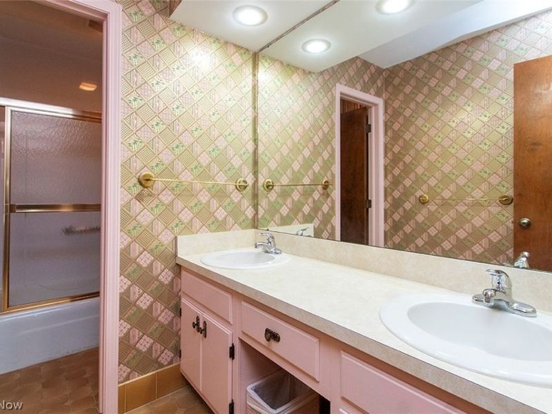 296 Windward Drive , Elyria, OH 44035 Photo 28