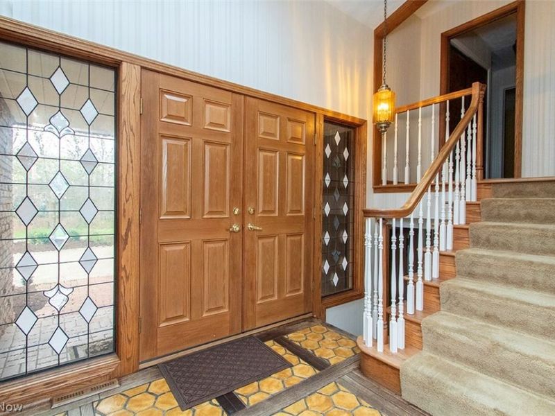 296 Windward Drive , Elyria, OH 44035 Photo 4