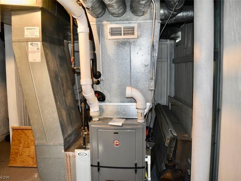 3181 Scarborough Road, Cleveland, OH 44118 Photo 27