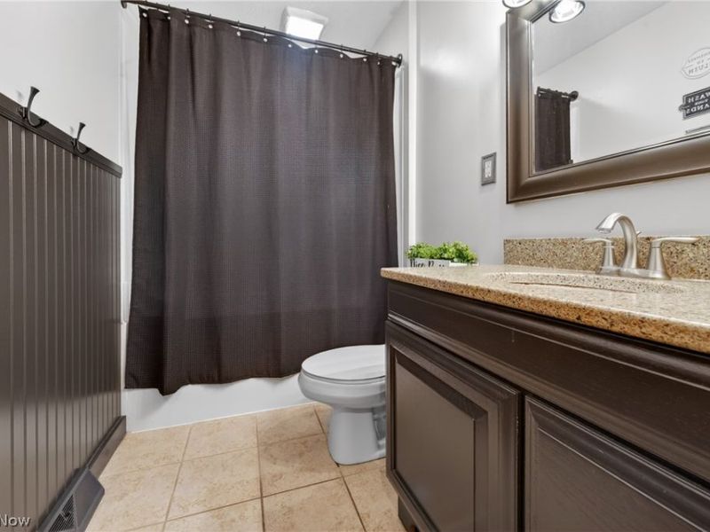 412 Stonewood Street, Canal Fulton, OH 44614 Photo 8