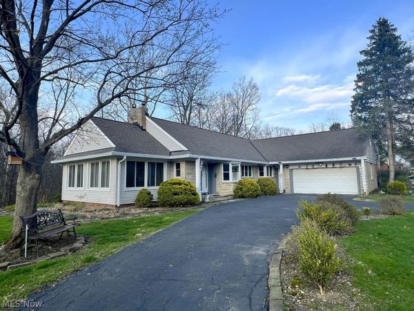 9750 Parkland Drive , Parma, OH 44130