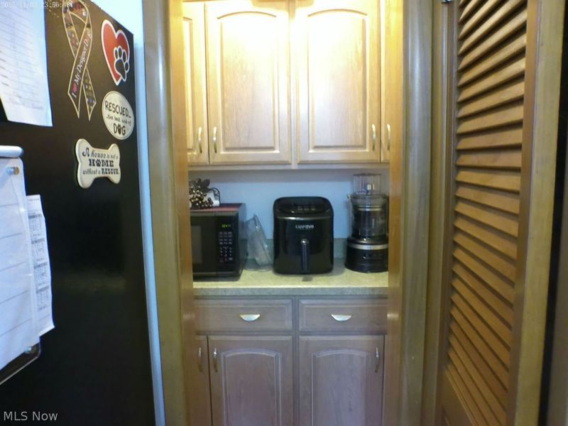 48 Lake Shore Drive, Youngstown, OH 44511 Photo 6