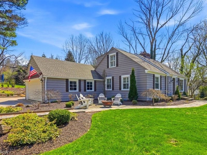 17145 Overlook Drive , Chagrin Falls, OH 44023 Photo 2