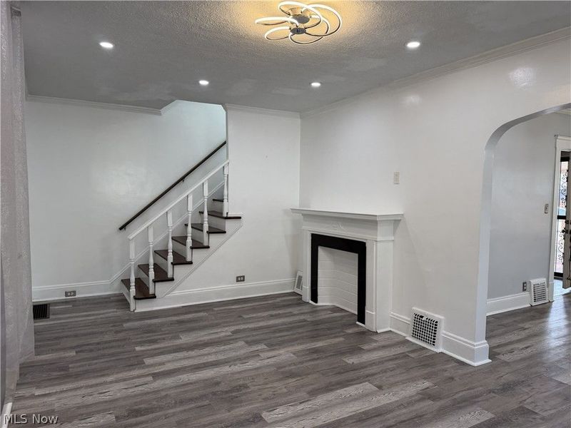 4088 W 49th Street, Cleveland, OH 44144 Photo 2