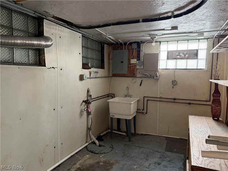 4088 W 49th Street, Cleveland, OH 44144 Photo 22