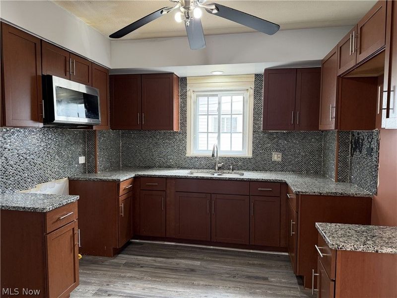 4088 W 49th Street, Cleveland, OH 44144 Photo 3