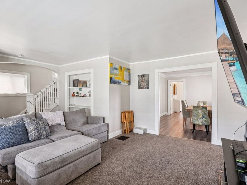 3854 Summit Park Road, Cleveland Heights, OH 44121 Photo 2