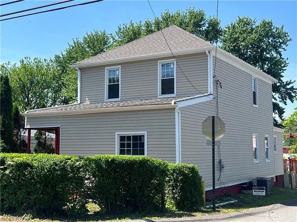 30 1st St, Leetsdale, PA 15056