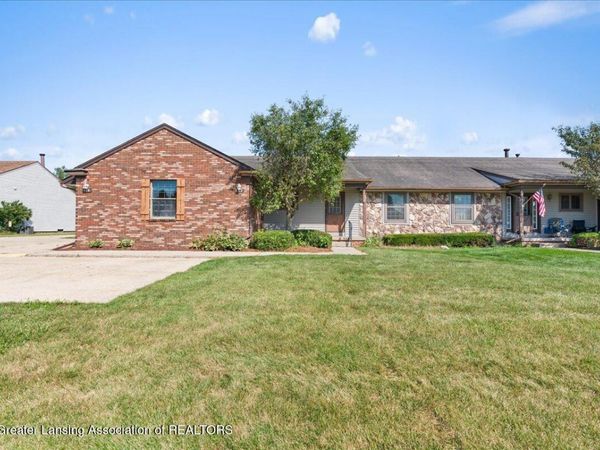 482 Red Cedar Boulevard, Williamston, MI 48895