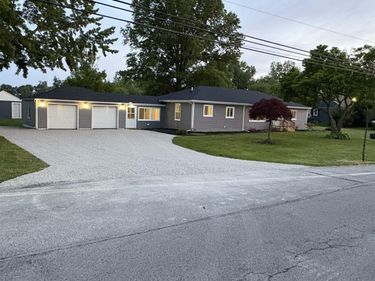 163 E Sterns Road, Temperance, MI 48182