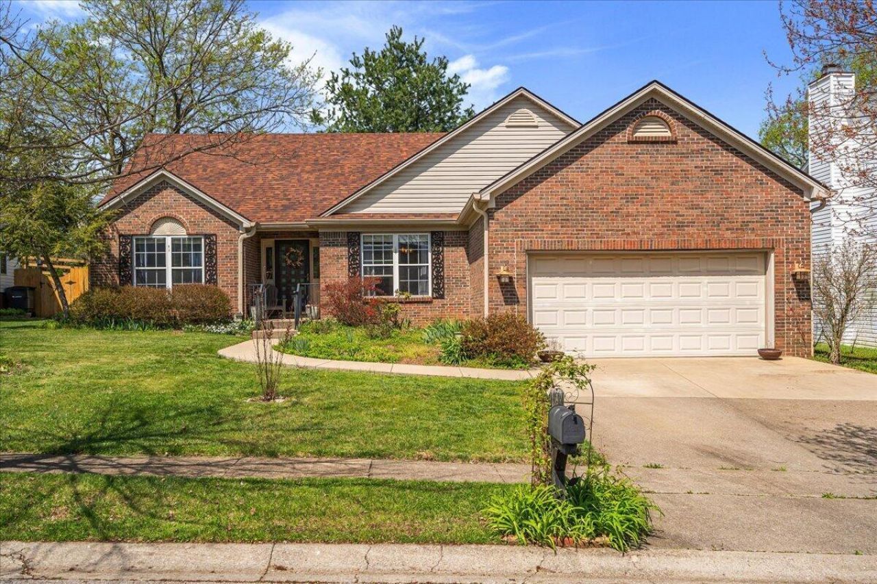 2945 Summerfield Drive, Lexington, KY 40511 Main Photo