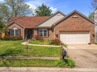 2945 Summerfield Drive, Lexington, KY 40511
